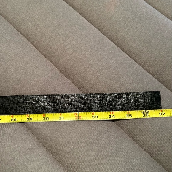 ๐ฏ Authentic Louis Vuitton 30mm reversible belt - Picture 7 of 9